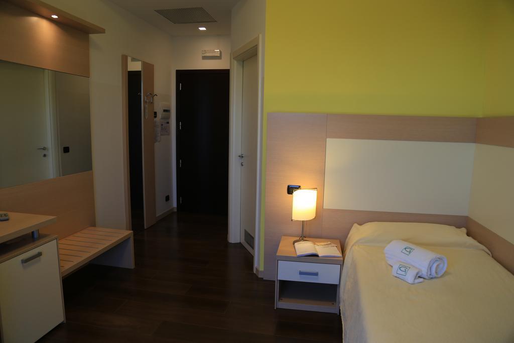 Groane Hotel Residence Cesano Maderno Quarto foto